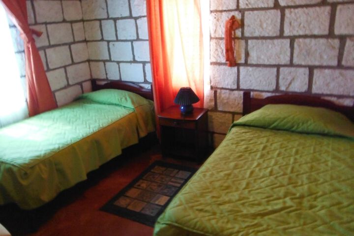 Room 10 of 31