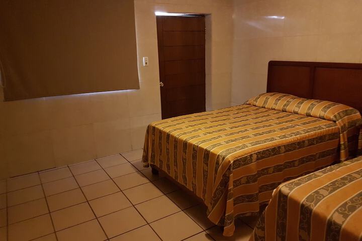 Room 7 of 27
