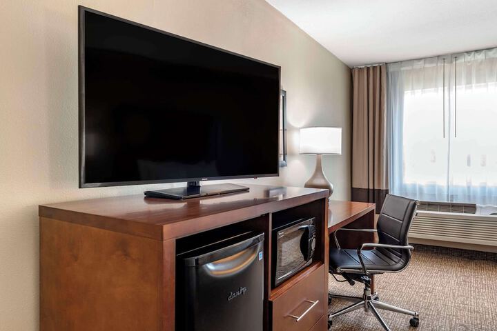Room 14 of 32