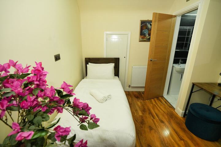 Room 58 of 121