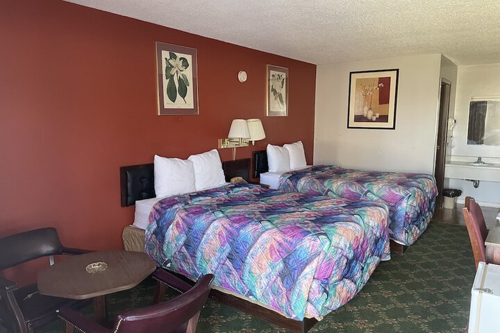 Room 13 of 91