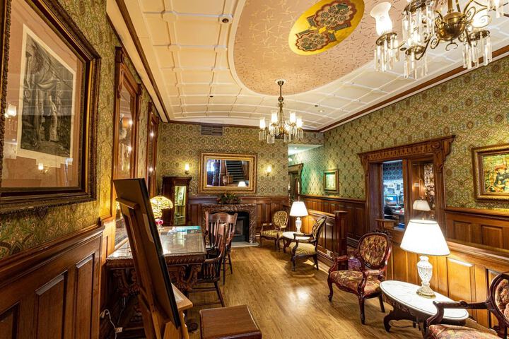 Hotel Interior 4 of 32