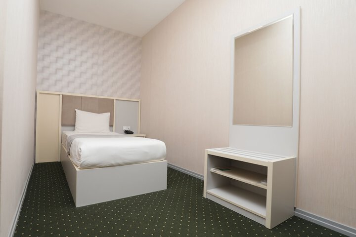Room 17 of 51