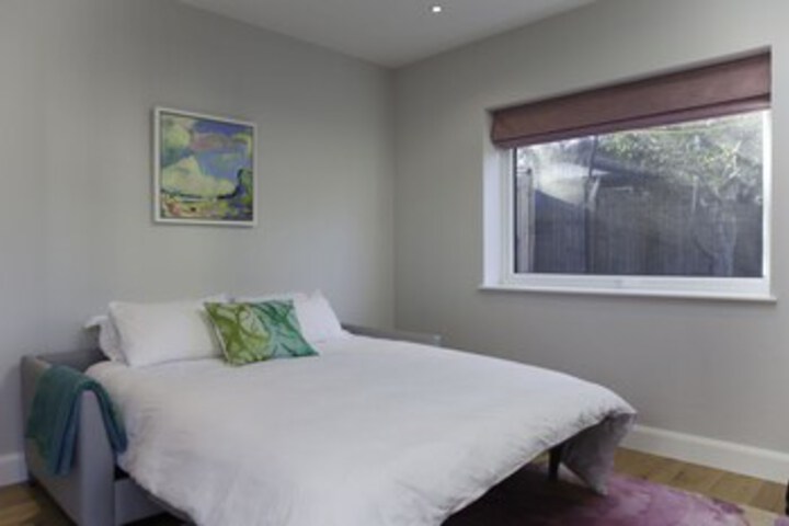Room 16 of 20