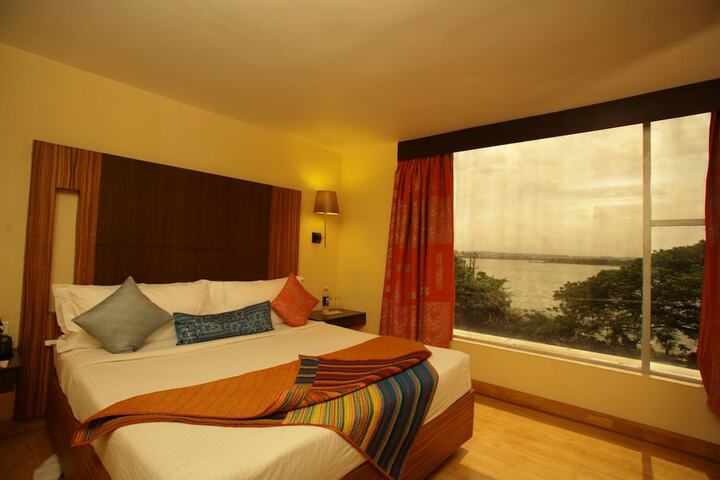 Room 20 of 40