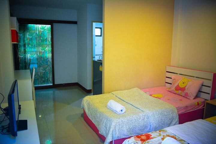 Room 7 of 24