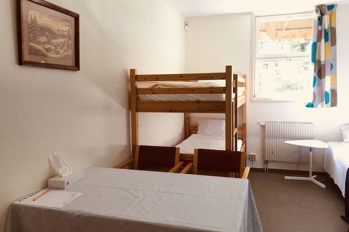Room 34 of 84