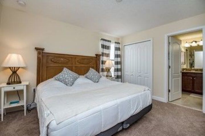 Room 10 of 23