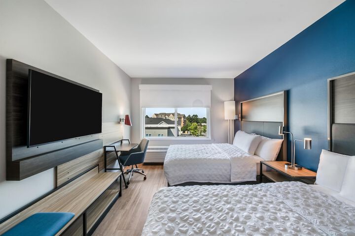Room 40 of 51