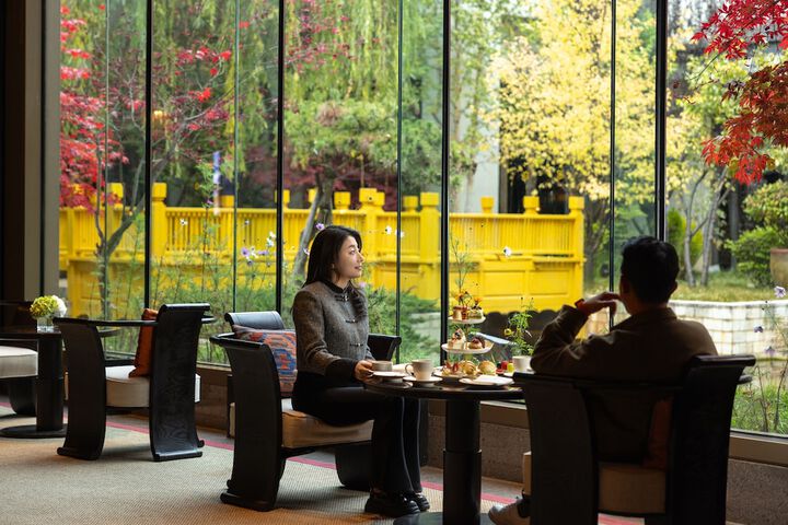 Guest Lobby