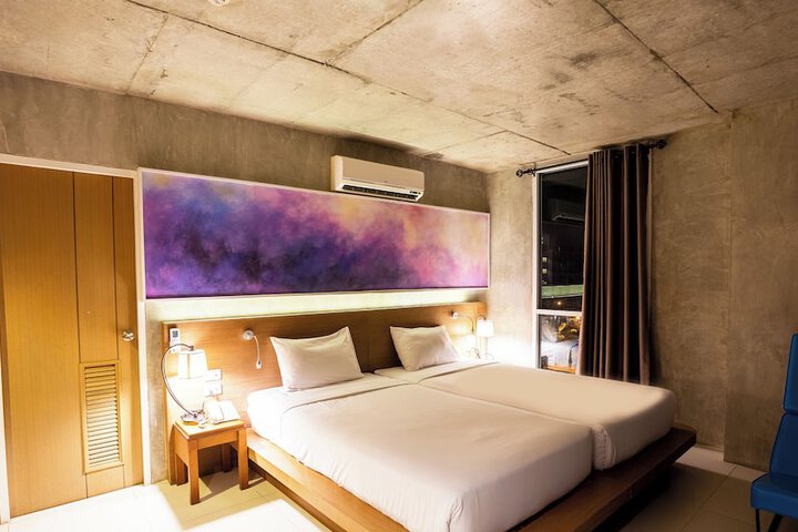 Room 16 of 43