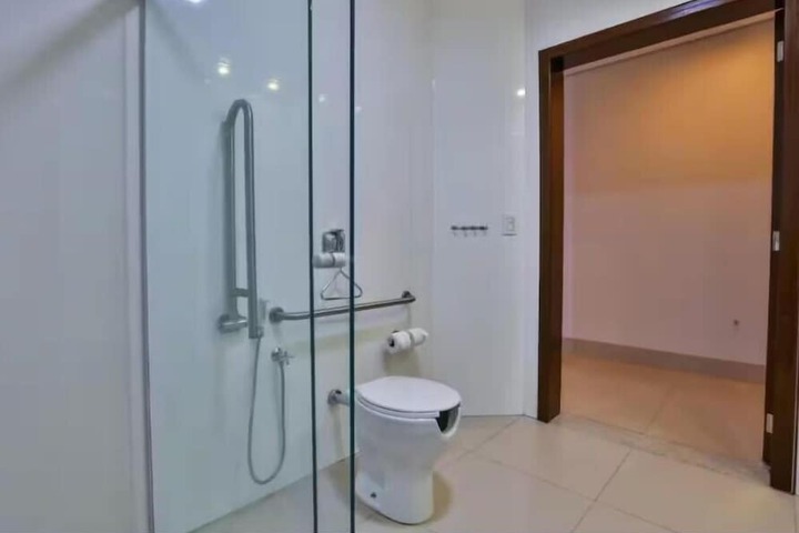 Room 69 of 103