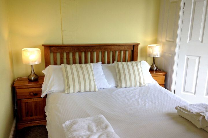 Room 15 of 108