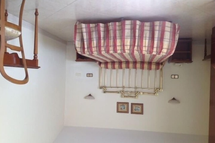 Room 13 of 45