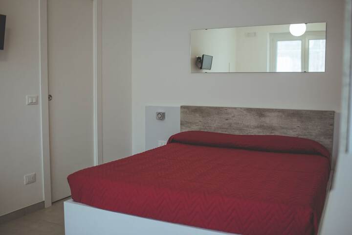 Room 4 of 34