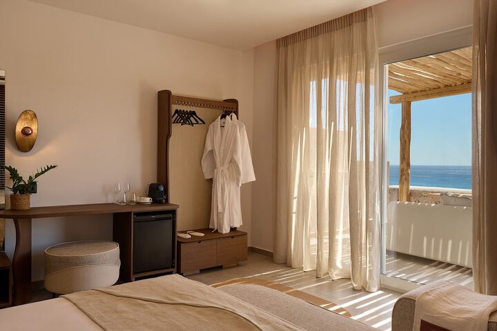 Room 26 of 135