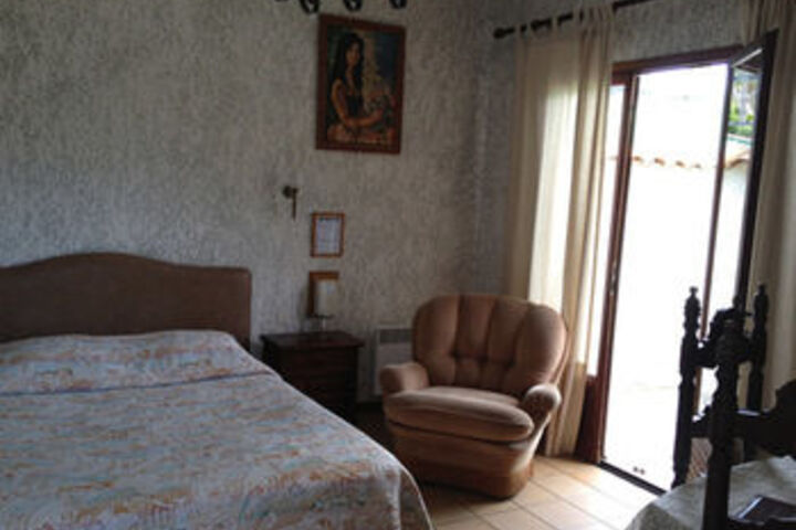 Room 12 of 39