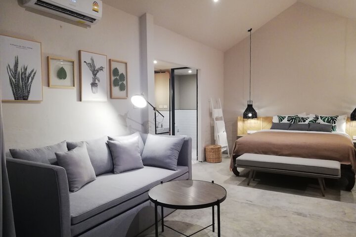 Room 21 of 159