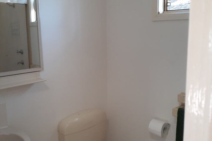 Room 13 of 26