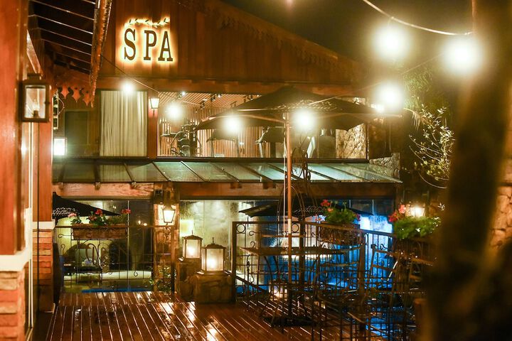 Spa 50 of 110