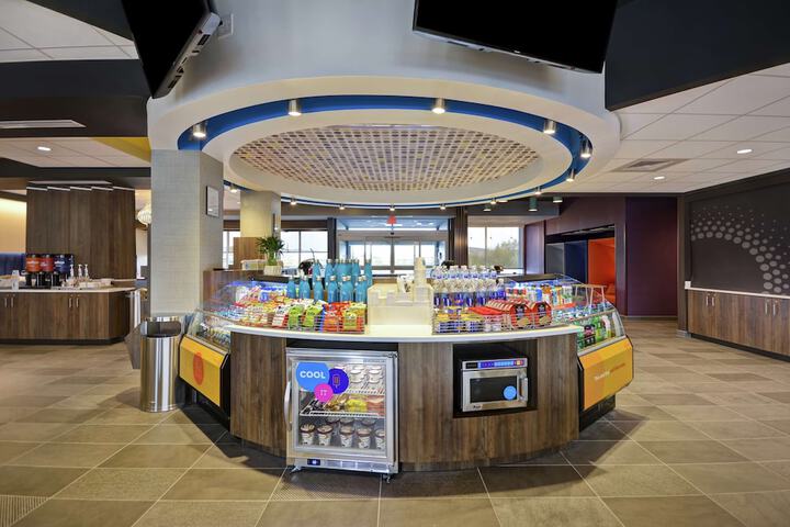 Snack bar