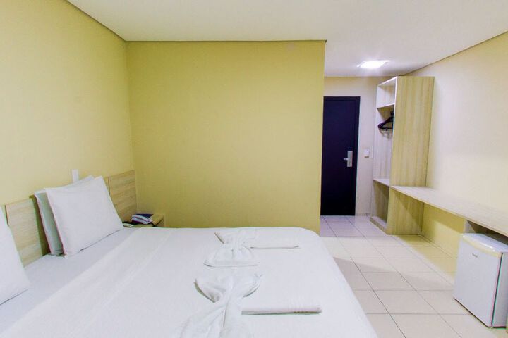 Room 15 of 21