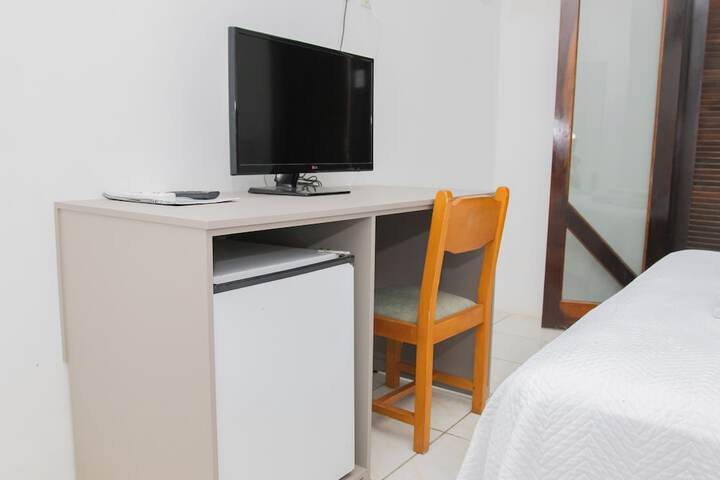 Room 8 of 43