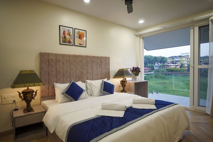 Room 10 of 53