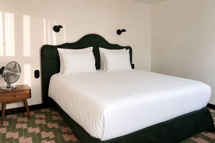 Room 42 of 88