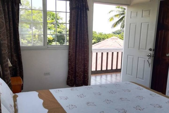 Room 10 of 24