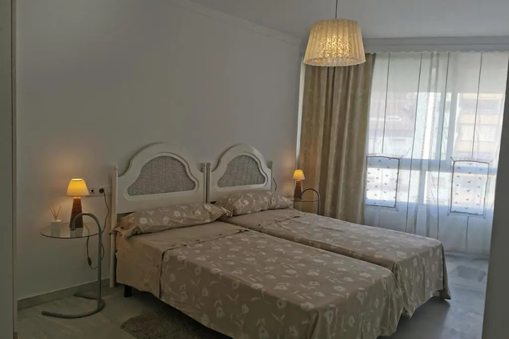 Room 2 of 15