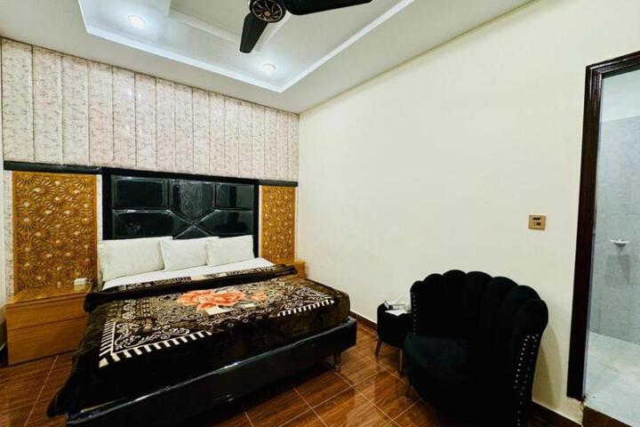 Hotel Hunza Story