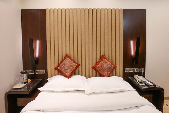 Room 10 of 53