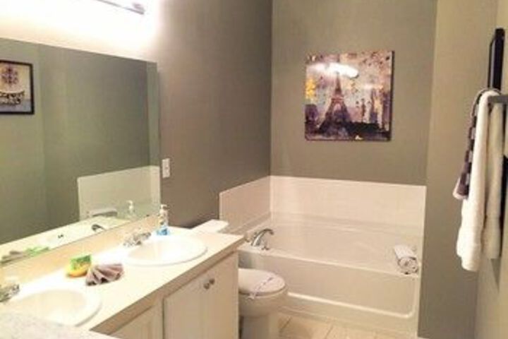 Room 4 of 15