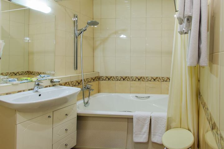 Room 26 of 52