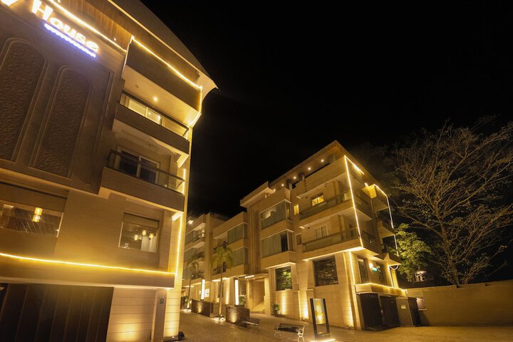 Hotel 102 of 102