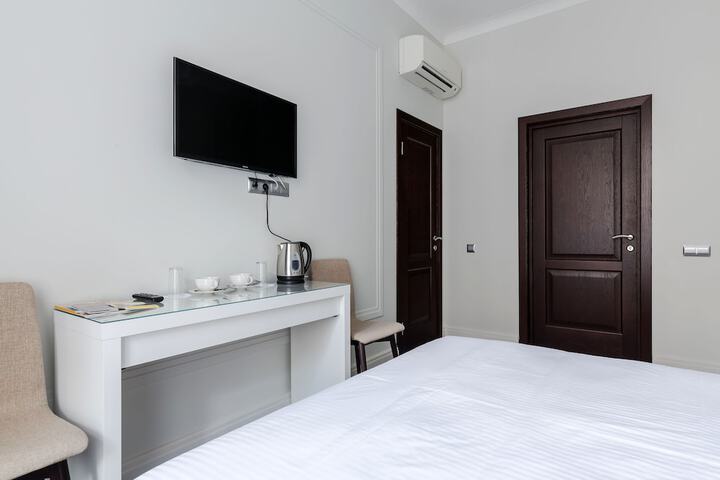 Room 7 of 15