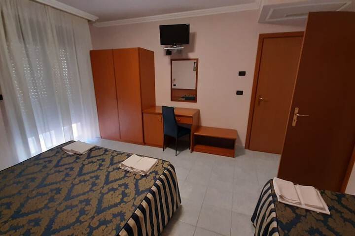 Room 44 of 53