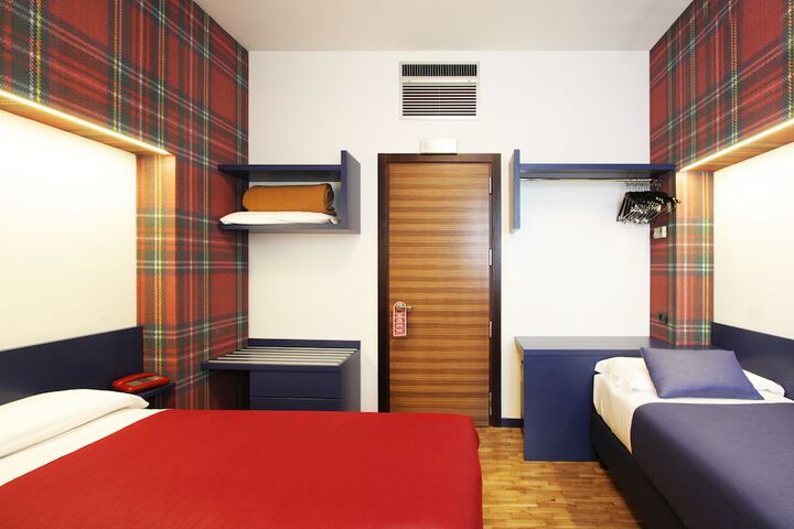 Room 20 of 60