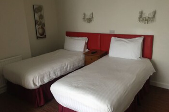 Room 54 of 85