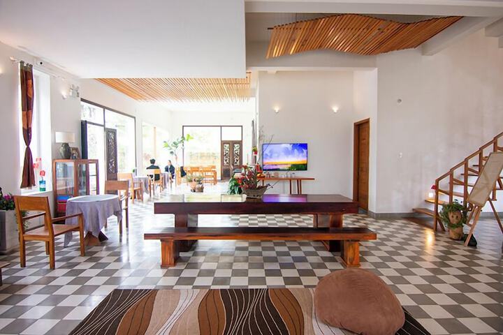 Lobby Entry