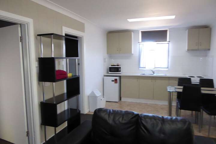 Room 5 of 40