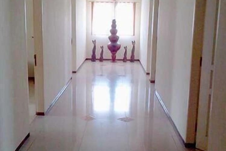 Ballroom/Hall 28 of 34