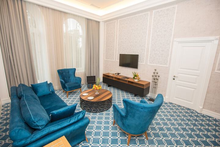 Room 28 of 52