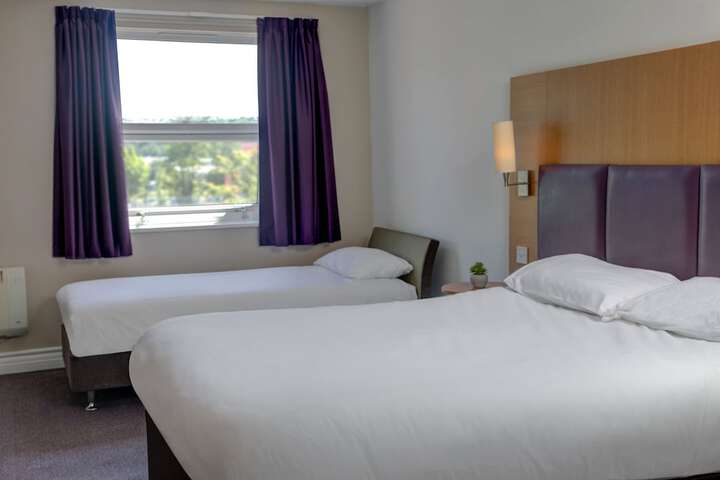 Room 8 of 36