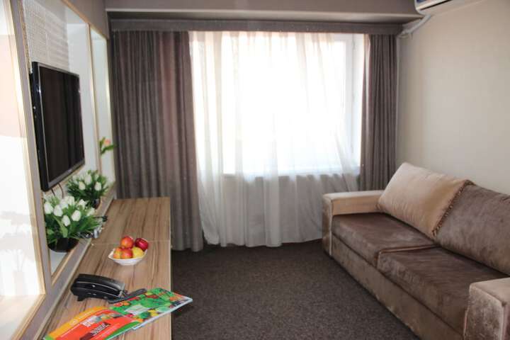 Room 16 of 46