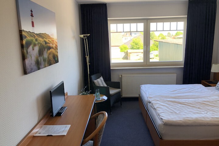 Room 4 of 31