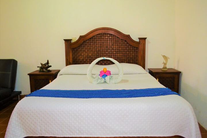 Room 3 of 16