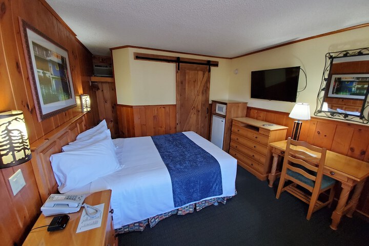 Room 20 of 145