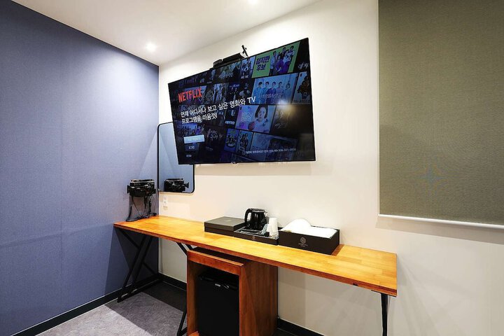 Room 40 of 50